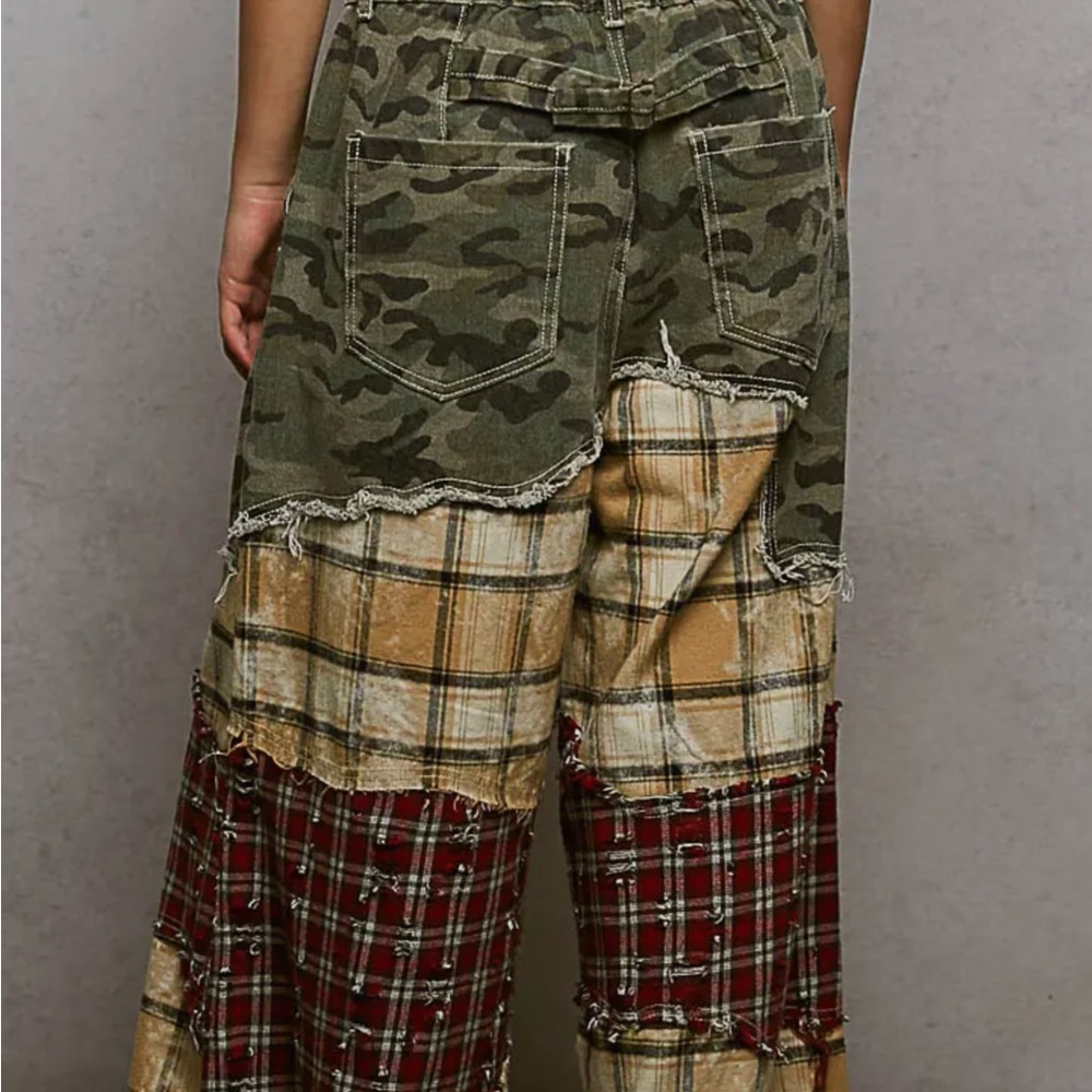 POL Patchwork Wide Leg Pants in Camouflage and Plaid - Picture 3 of 7